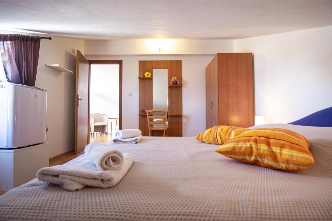 Apartments Branka Makarska Exterior photo